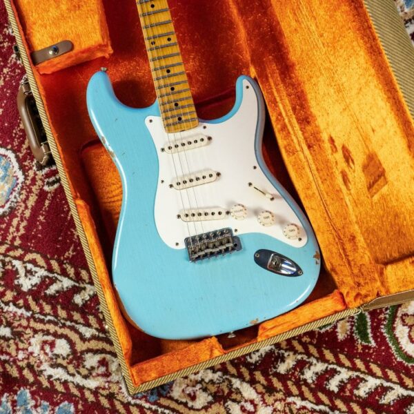 Fender Custom Shop '56 Reissue Stratocaster Relic in Faded Daphne Blue - Image 3