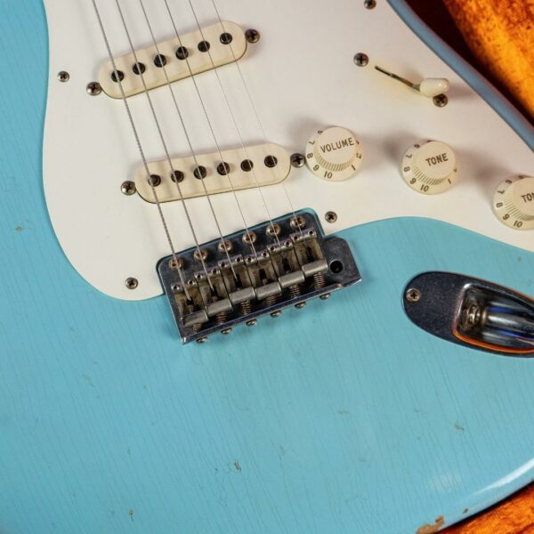 Fender Custom Shop '56 Reissue Stratocaster Relic in Faded Daphne Blue - Image 7