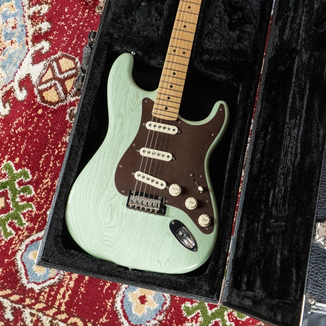 surf green strat tortoise pickguard