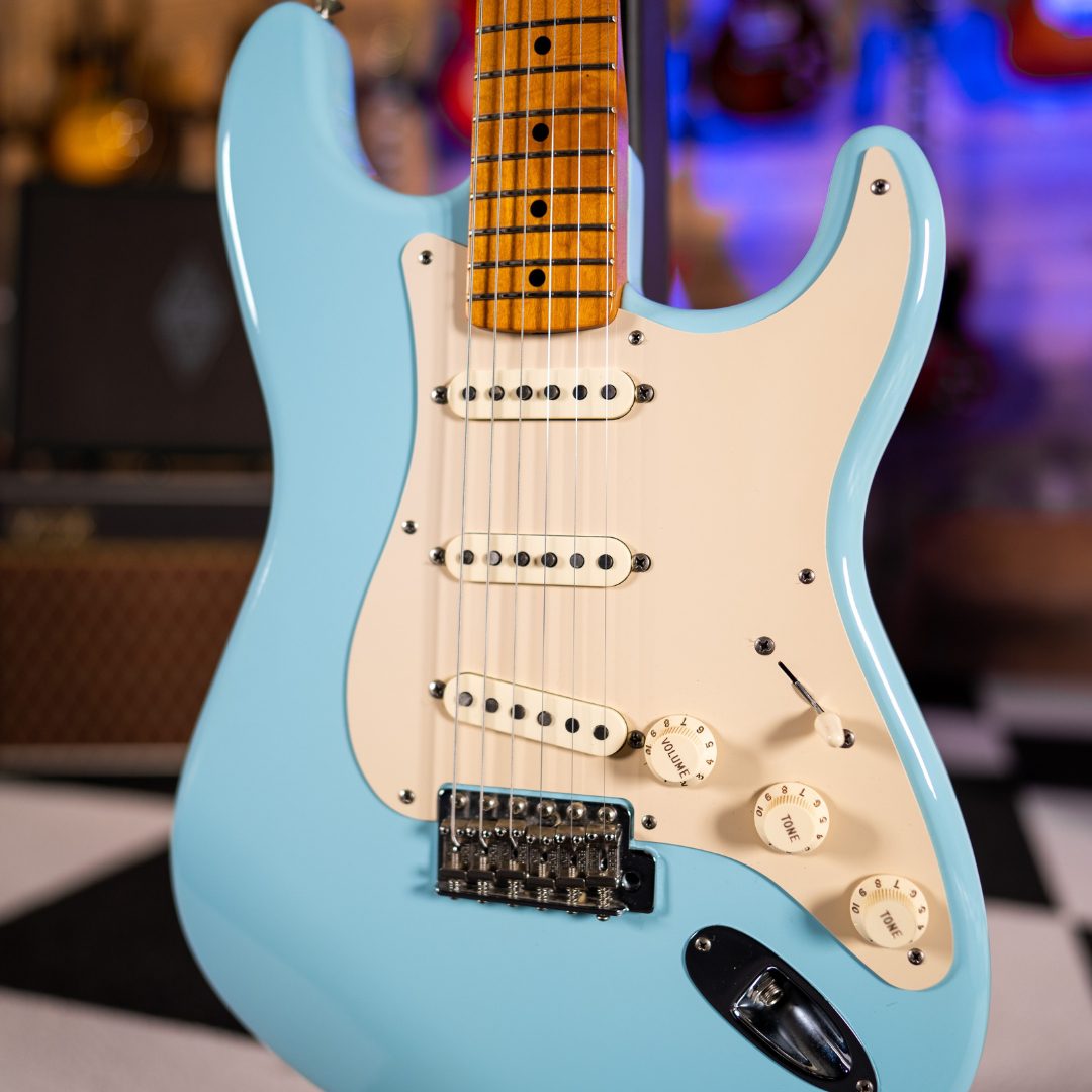 Fender Classic Series '50s Stratocaster in Daphne Blue