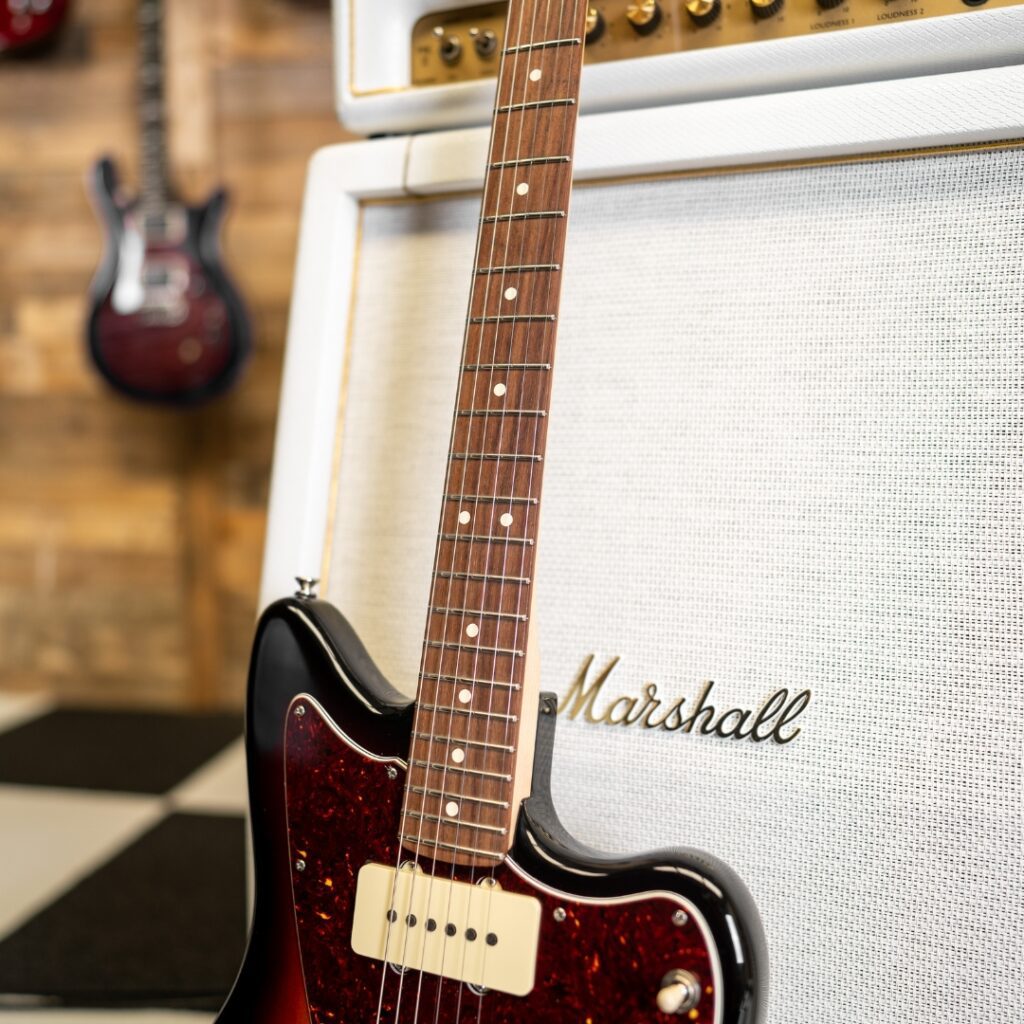 Fender American Performer Jazzmaster in 3Tone Sunburst The Guitar