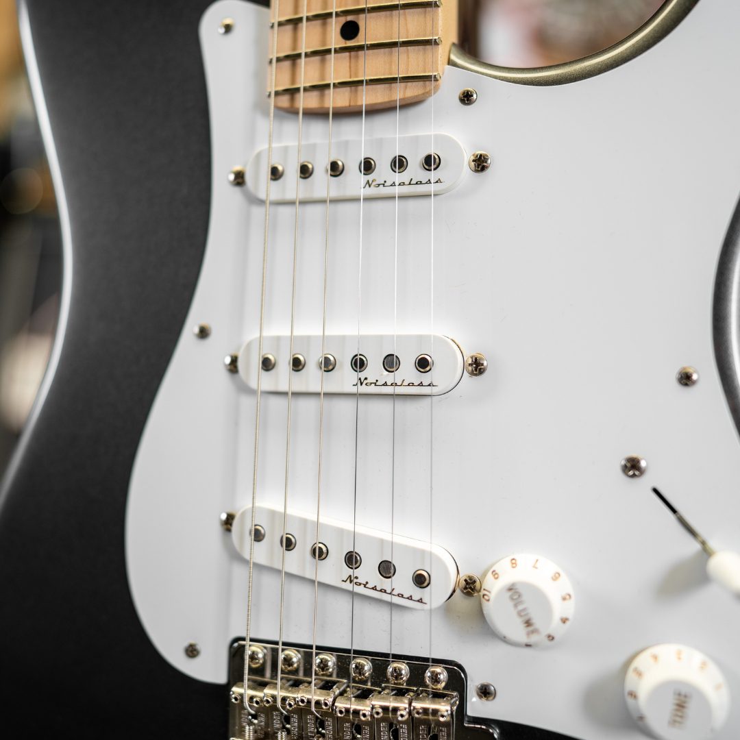 Fender Eric Clapton Signature Pewter, 2000 /*No Longer Available* – The  Twelfth Fret • Guitarists' Pro Shop