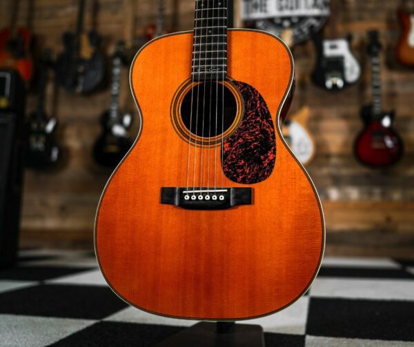 Martin 000-28EC Eric Clapton Signature - Image 2