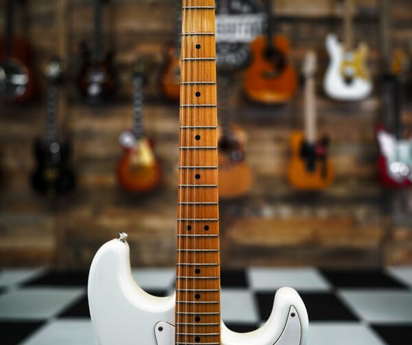 Fender MIJ ST-72 Stratocaster in Olympic White - Image 6