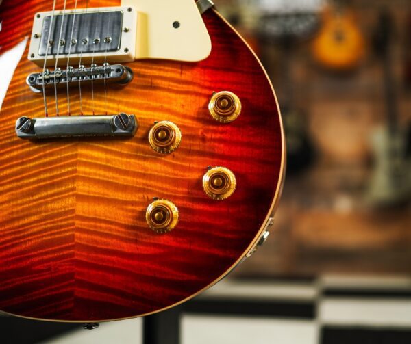 Gibson Custom Shop M2M '58 Danish Pete Les Paul Standard in True Historic Cherry Sunburst VOS - Image 4