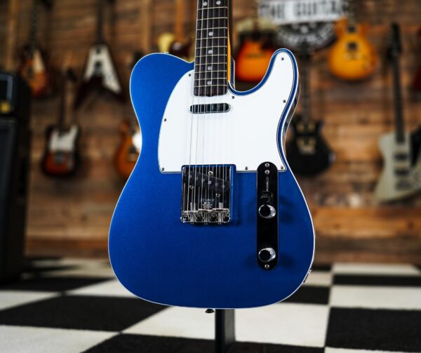 Fender American Original '60s Telecaster in Lake Placid Blue - Image 2