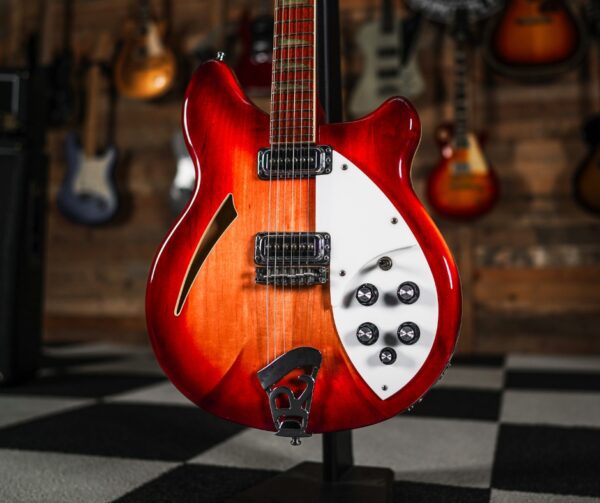 Rickenbacker 360 in Fireglo - Image 2