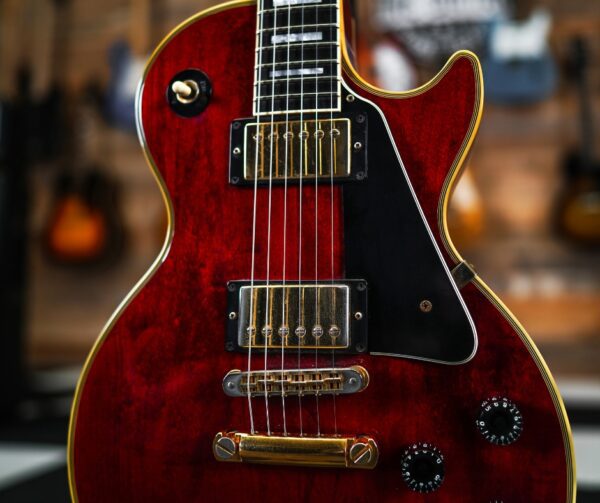 Gibson Les Paul Custom in Wine Red - Image 3