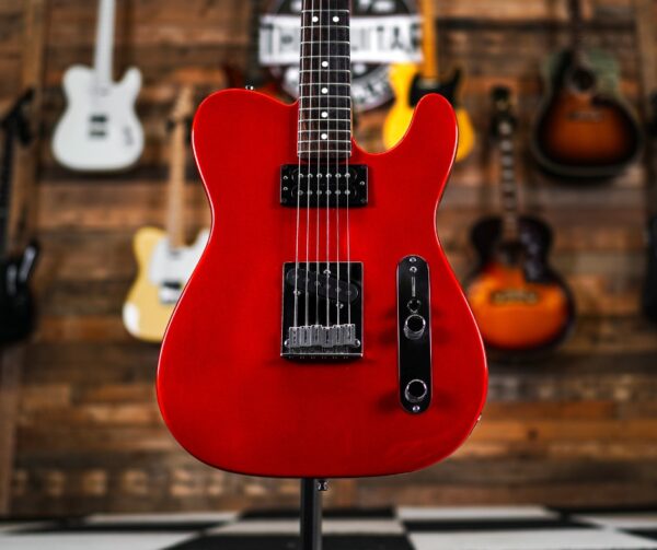 Fender American Series Telecaster in Chrome Red