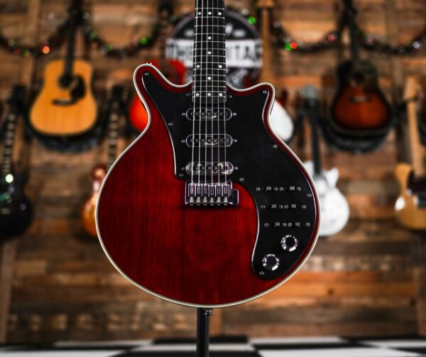 Burns Brian May Special in Antique Cherry