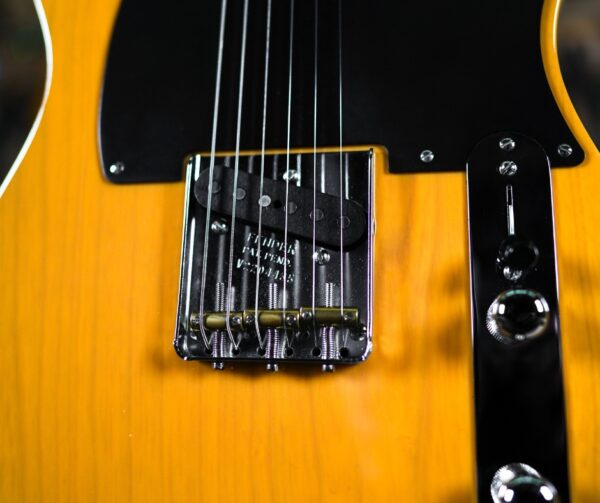 Fender American Vintage II 1951 Telecaster in Butterscotch Blonde - Image 4