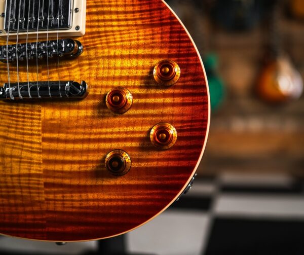 Gibson Les Paul Standard Flash Competition! Same-Day Delivery in the TGM Bus - Image 5