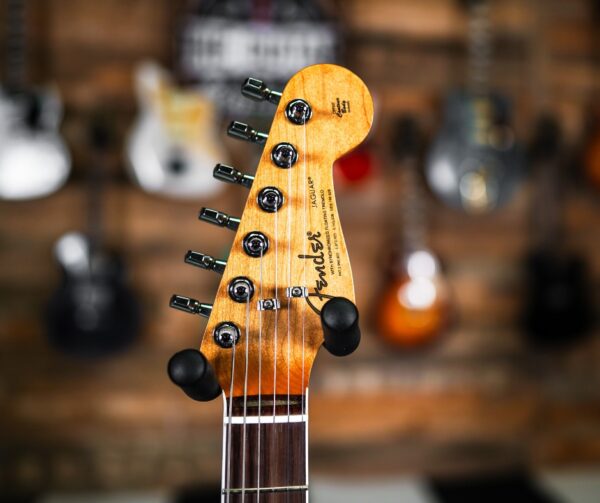 Fender Kurt Cobain Jaguar in 3-Colour Sunburst - Image 3