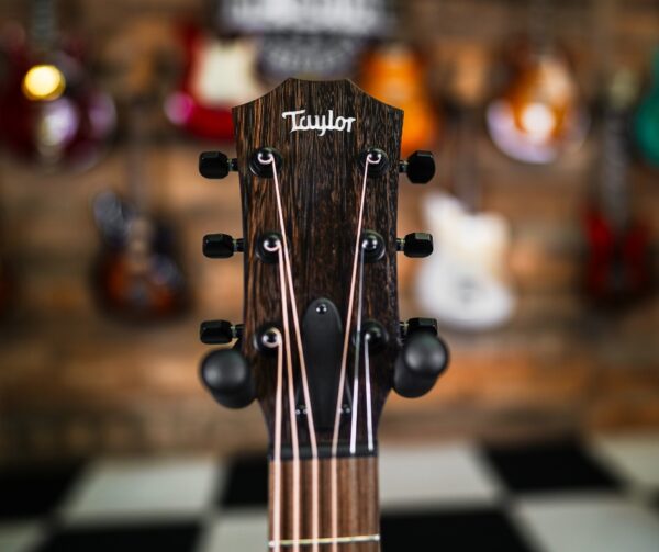 Taylor American Dream AD11e in Tobacco Sunburst - Image 3