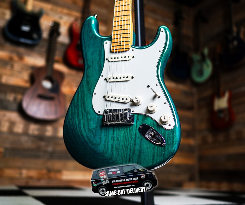 Fender American Deluxe Stratocaster in Transparent Teal Flash