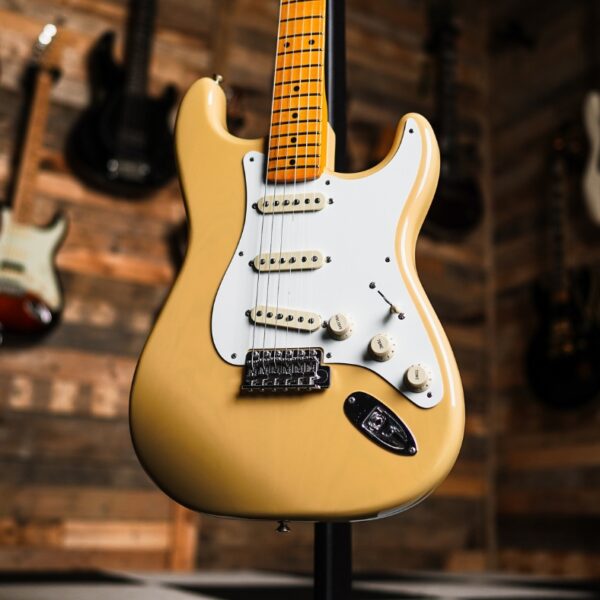 Fender American Vintage II 1957 Stratocaster in Vintage Blonde