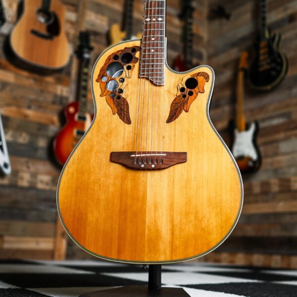 Ovation CC257 Celebrity Deluxe