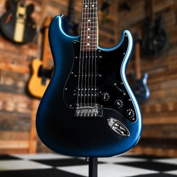 Fender American Professional II Stratocaster HSS in Dark Night