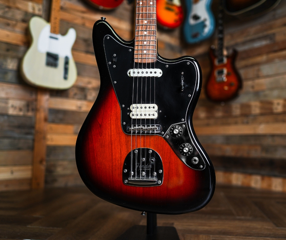 Fender Player Jaguar HH in 3-Tone Sunburst